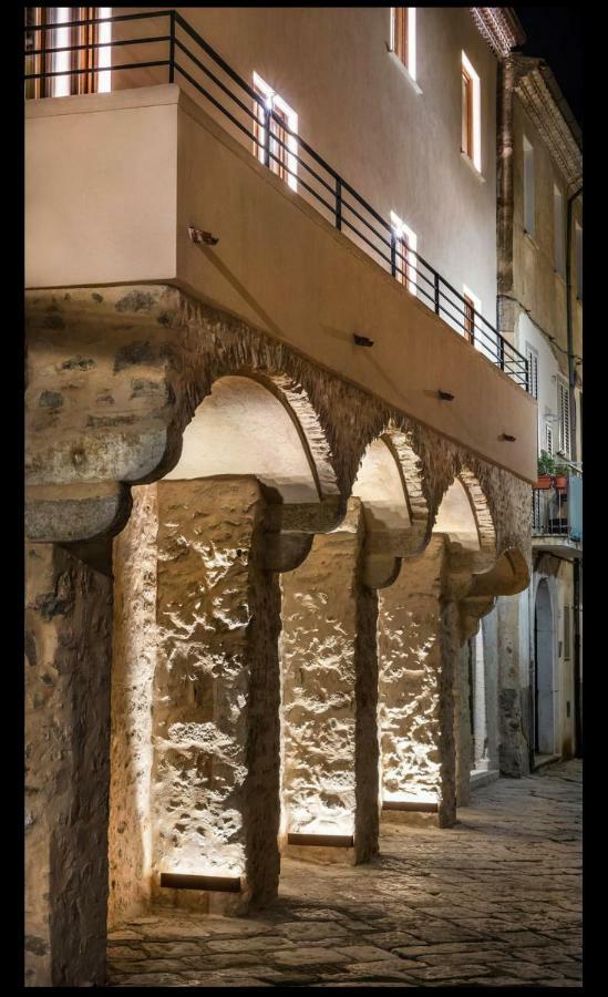 פונדי I Vicoli Exclusive Apartments מראה חיצוני תמונה